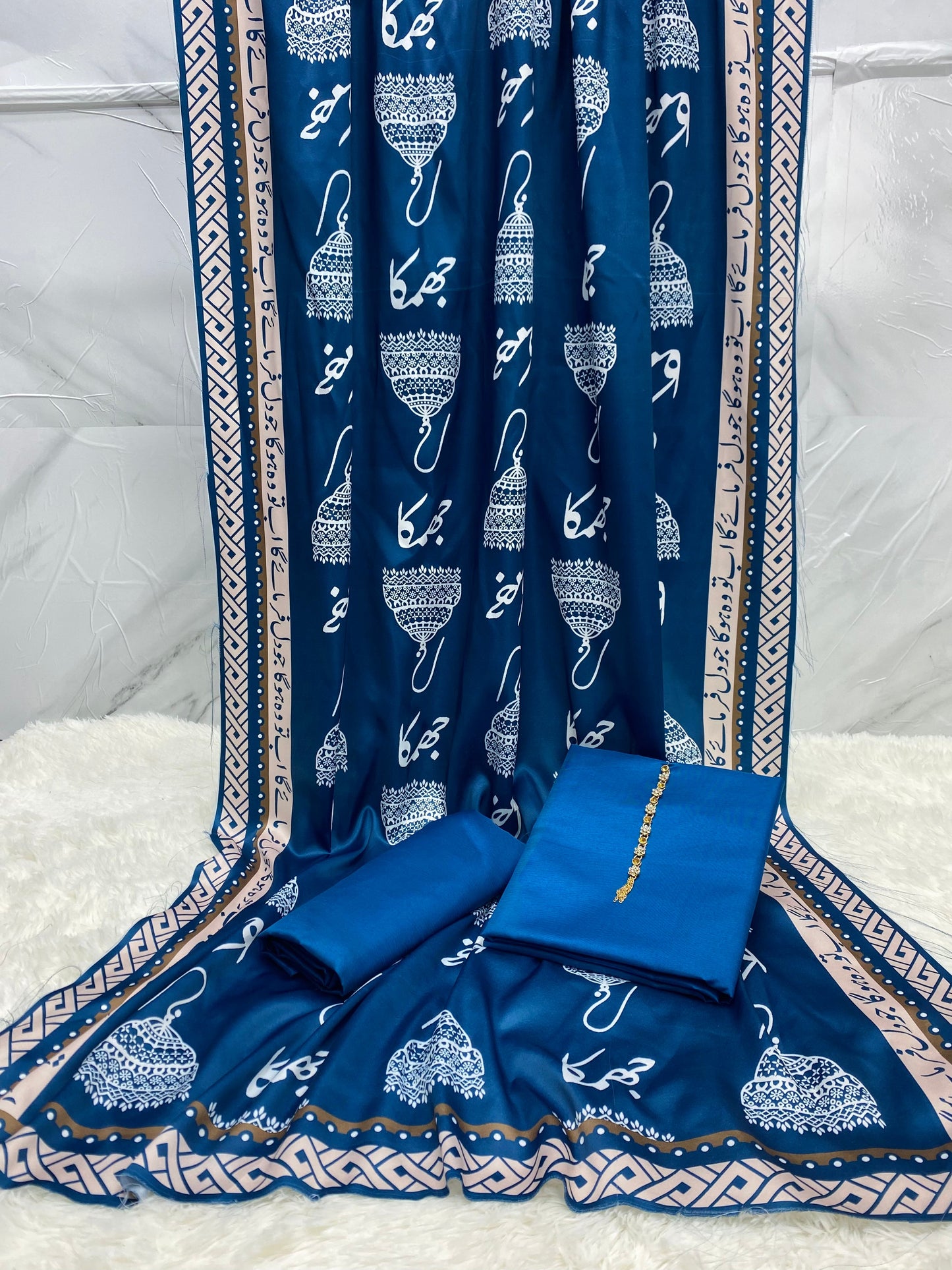 Jhumka Kataan Silk Suit By Sastaae