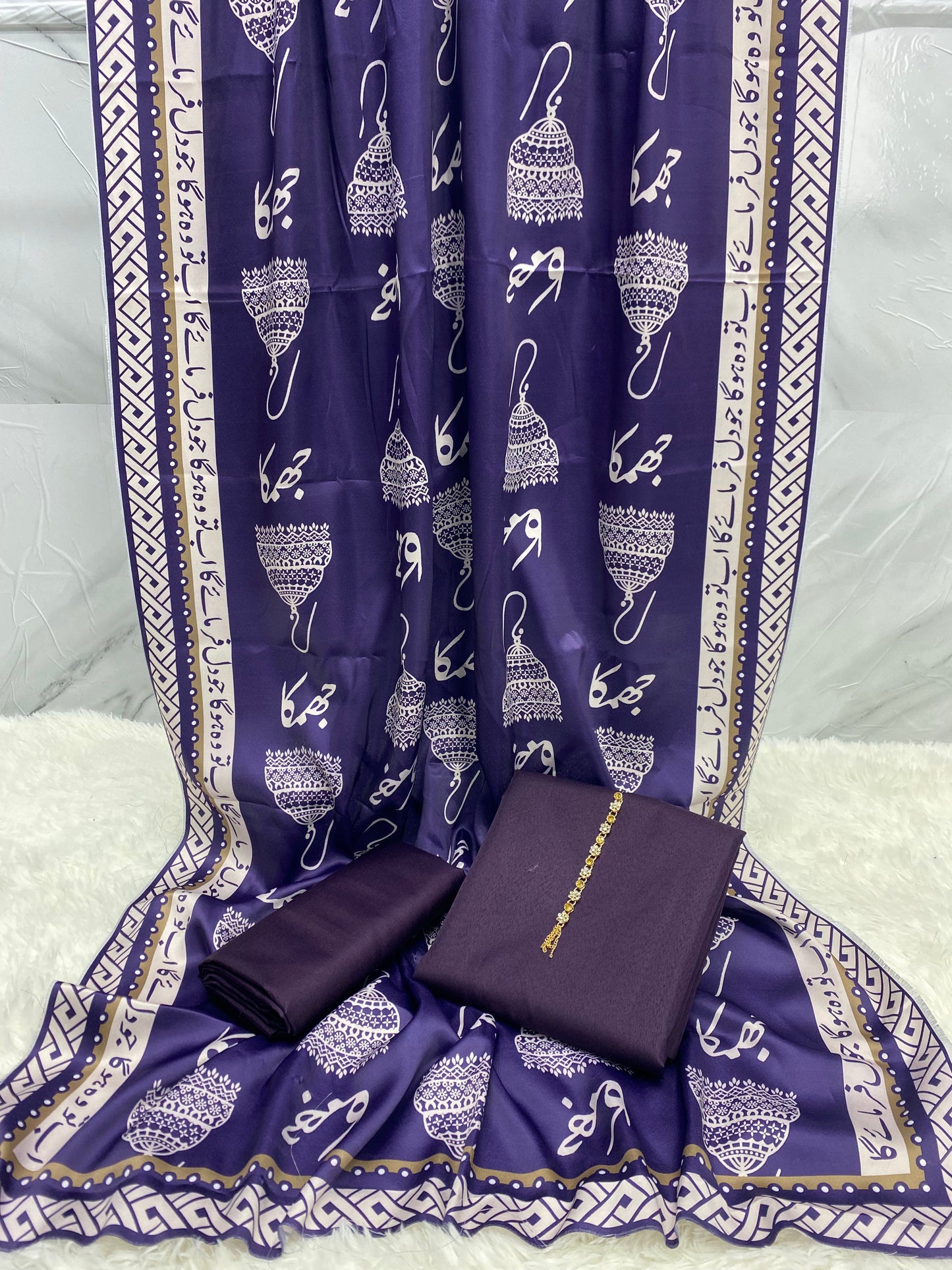 Jhumka Kataan Silk Suit By Sastaae