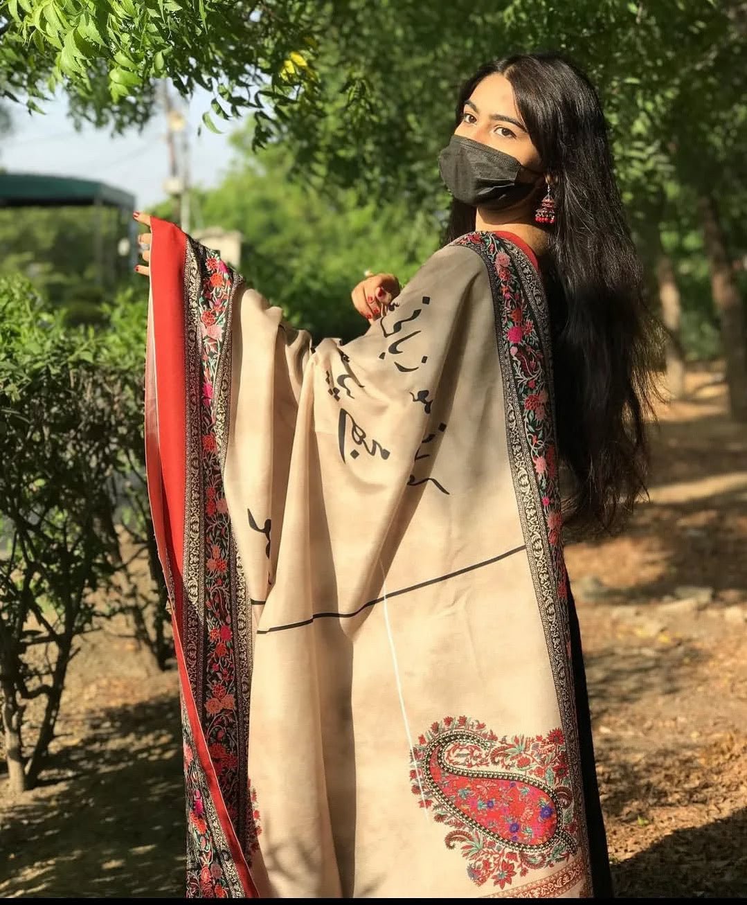 Kahani Suno Skin Odhni By Sastaae
