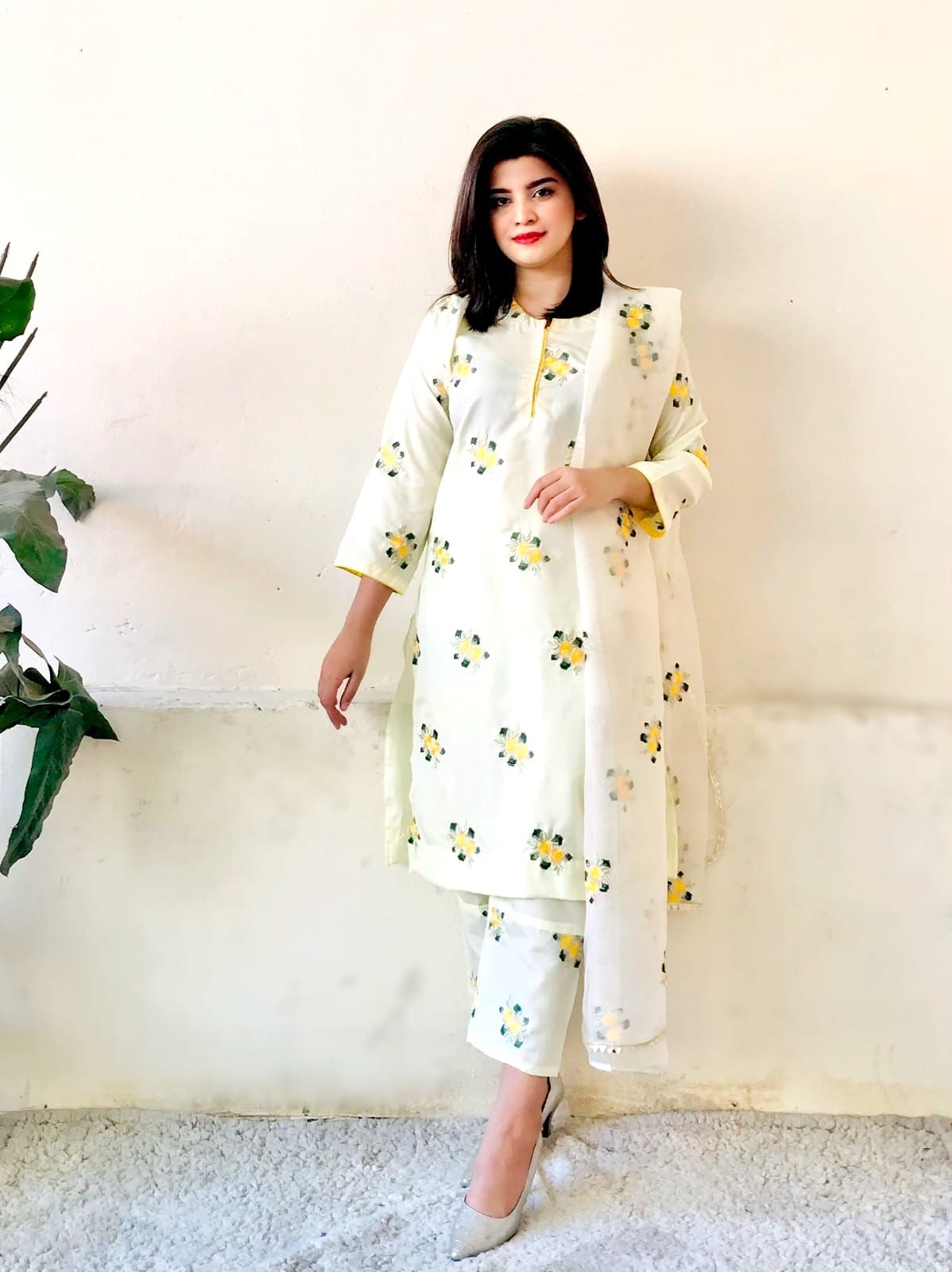 Sastaae Stitched 3pc Floral Embroidered Dress